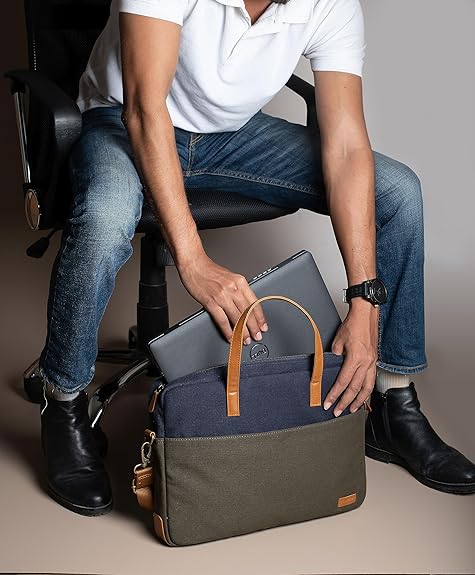 Oliver - Laptop Messenger Bag - Khaki