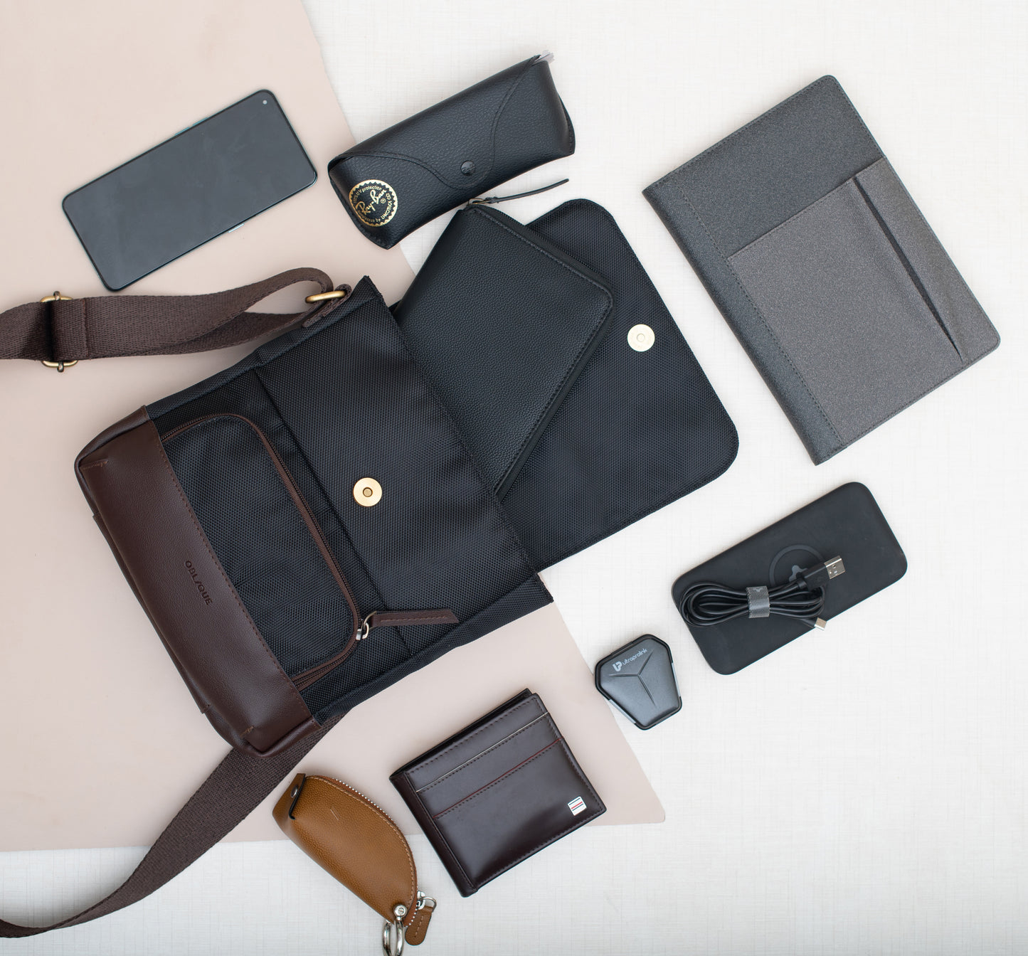 Turista - Crossbody Sling bag- Black