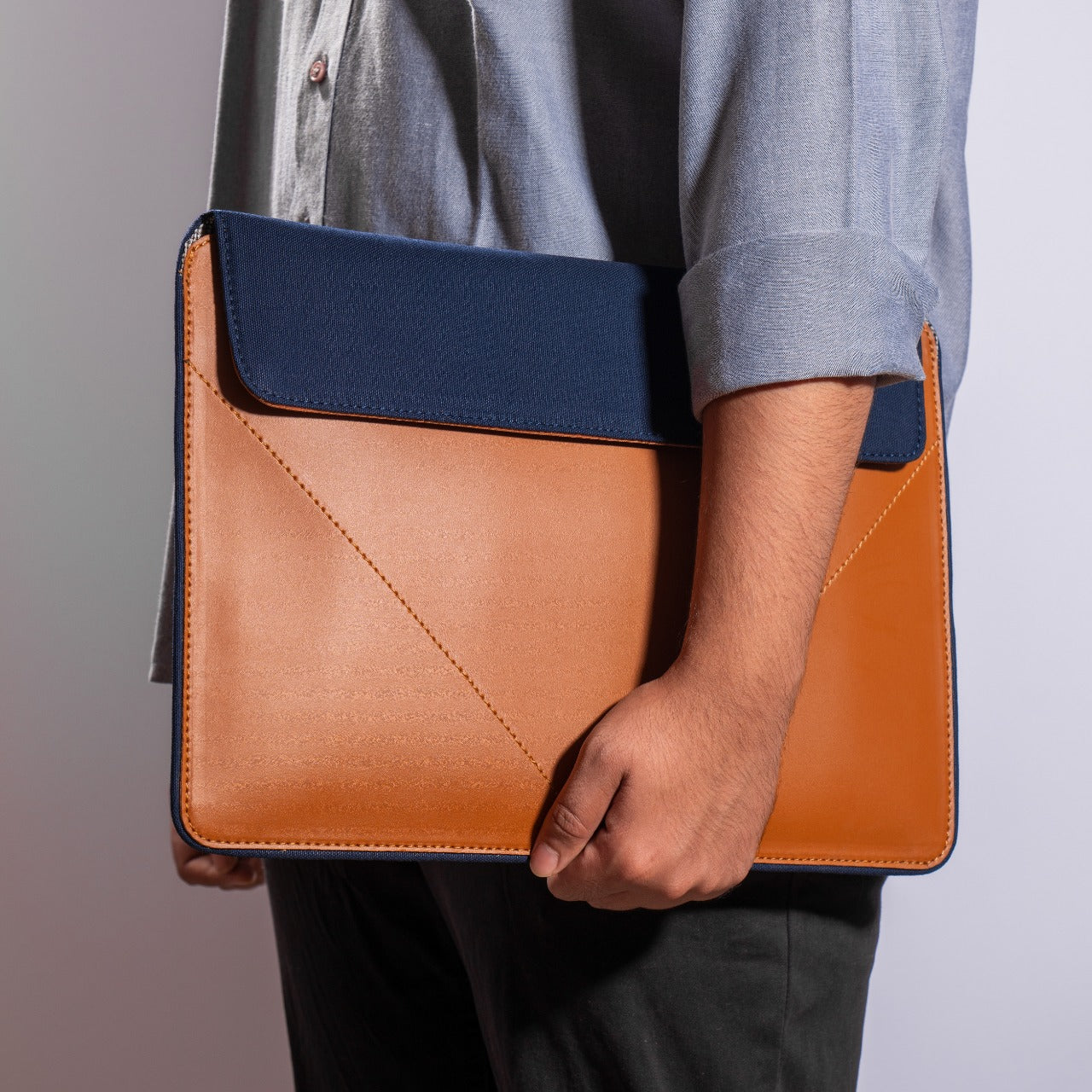 LAPPY - Attractive Cushioned Laptop Sleeve