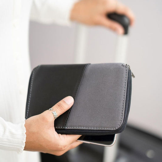 Henry Travel Wallet - Grey-Black
