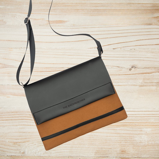 Outback Messenger Bag - Khaki