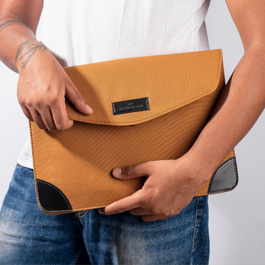 Retro Laptop Sleeve - Khaki